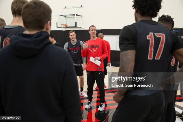 Terry Stotts of the Portland Trail Blazers coaches during an all access practice on December 7, 2017 at the Trail Blazer Practice Facility in...