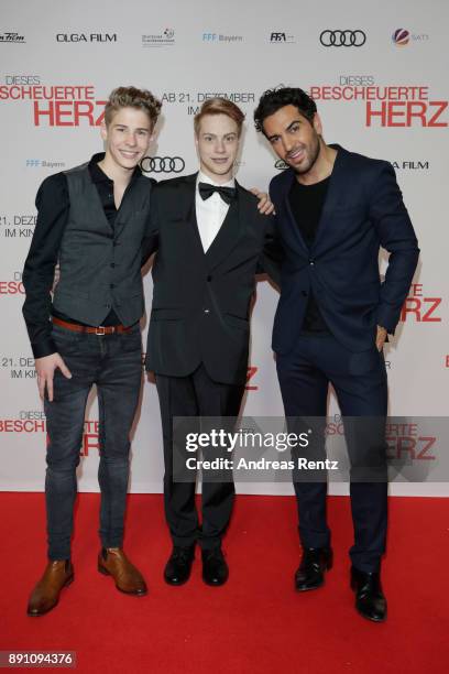 Philip Noah Schwarz, Daniel Meyer and Elyas M'Barek attend the 'Dieses bescheuerte Herz' premiere on December 12, 2017 in Berlin, Germany.