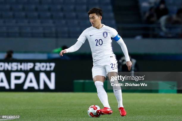 Jang Hyunsoo of South Korea in action during the EAFF E-1 Men's Football Championship between North Korea and South Korea at Ajinomoto Stadium on...