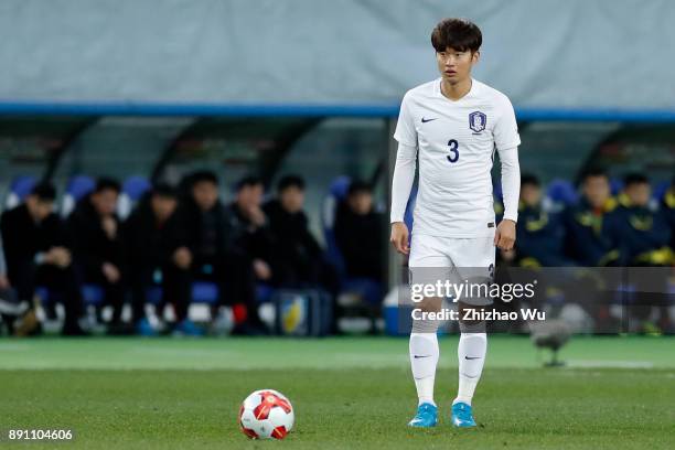 Kim Jinsu of South Korea in action during the EAFF E-1 Men's Football Championship between North Korea and South Korea at Ajinomoto Stadium on...