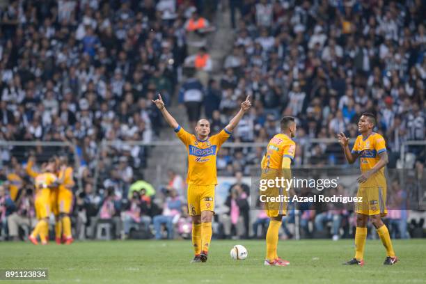 Jorge Torres of Tigres celebrates after teammate Eduado Vargas score the first goal of his team during the second leg of the Torneo Apertura 2017...