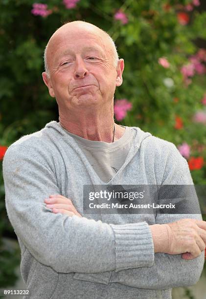Director Tony Scott poses for a photocall presenting his movie 'The Taking of Pelham 123' at Hotel Le Bristol on July 20, 2009 in Paris, France.
