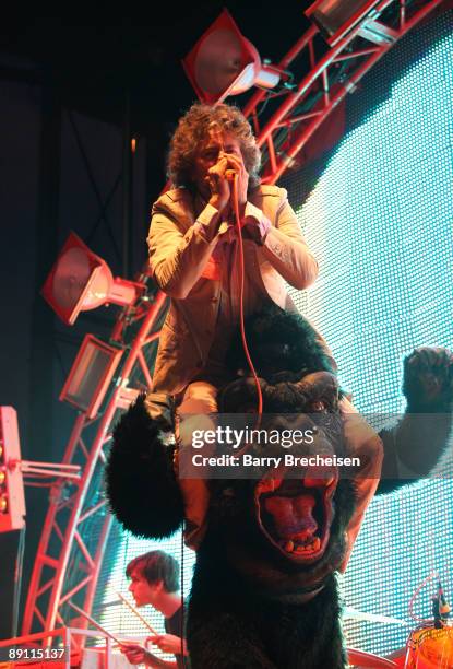 Wayne Coyne of The Flaming Lips performs during the 2009 Pitchfork Music Festival at Union Park on July 19, 2009 in Chicago, Illinois.