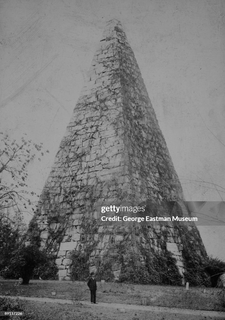 A Monument To Confederate Dead