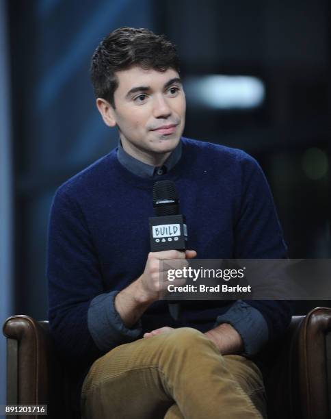 Noah Galvin attends the Build series to discuss "Dear Evan Hansen" at Build Studio on December 12, 2017 in New York City.