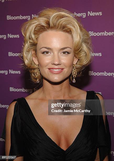 Kelly Carlson