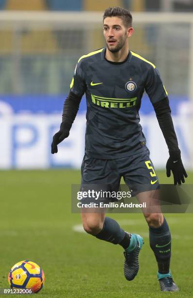 Roberto Gagliardini of FC Internazionale Milano in action during the TIM Cup match between FC Internazionale and Pordenone at Stadio Giuseppe Meazza...