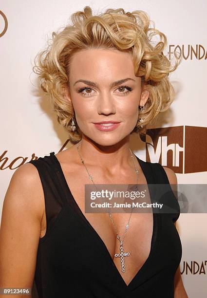 Kelly Carlson