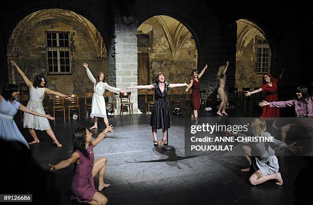 Merde Ballet 864 Choreograph Stock Photos, High-Res Pictures, and Images - Getty Images