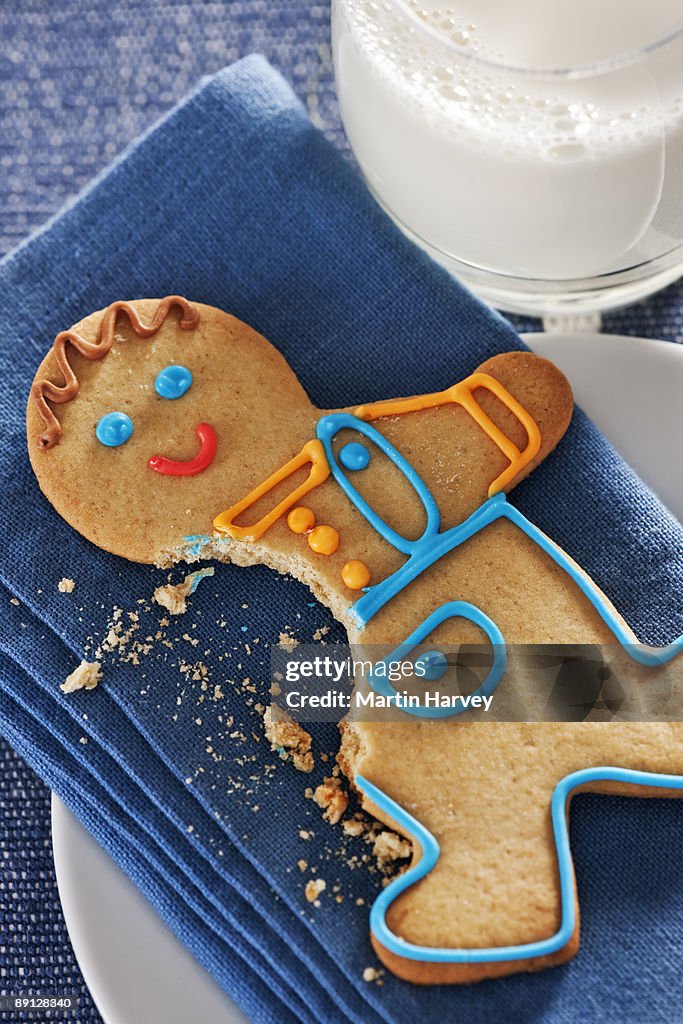 Gingerbread man with milk. 