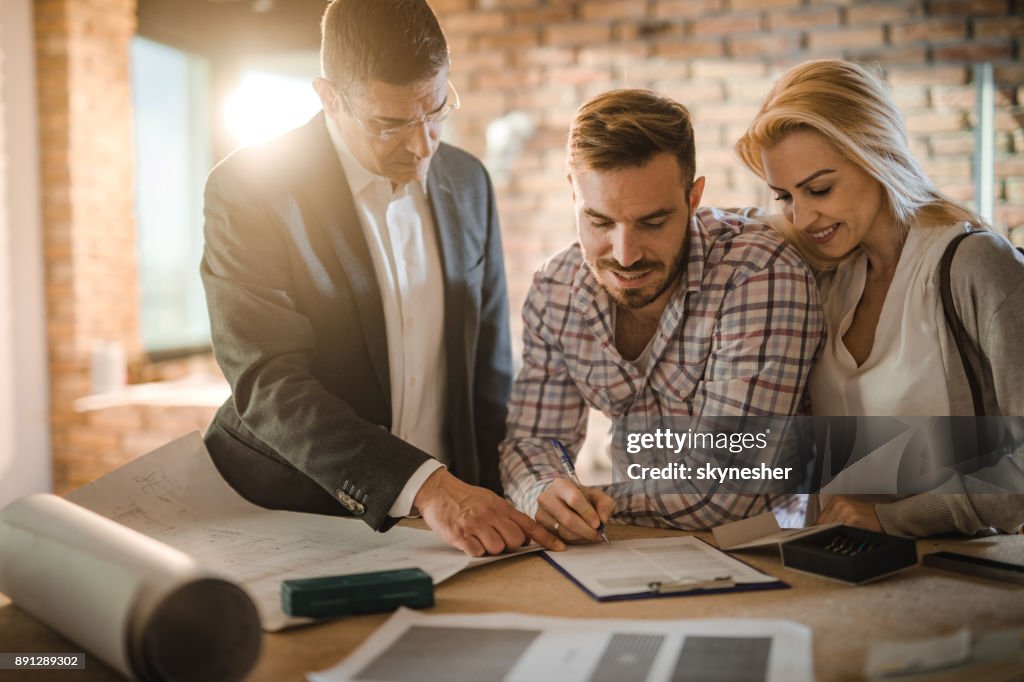 Sign here and the apartment is yours!