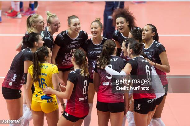 Team Yamamay e-work Busto Arsizio celebrates victory after the Women's CEV Cup match between Yamamay e-work Busto Arsizio and ZOK Bimal-Jedinstvo...