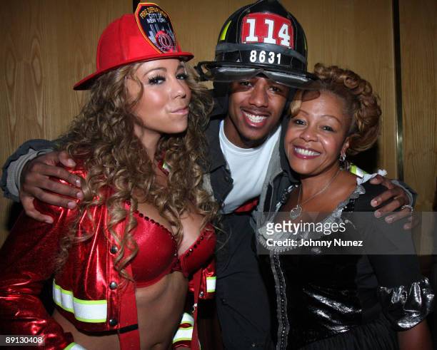 Mariah Carey, Nick Cannon and his mother attend a Halloween party at Marquee on October 30, 2008 in New York City.