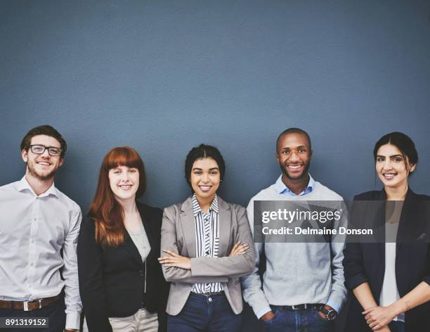 we kunnen allemaal slagen - studio interview stockfoto's en -beelden