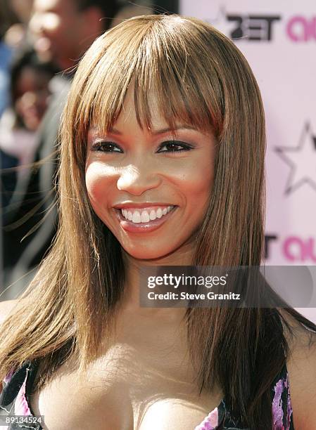 Elise Neal