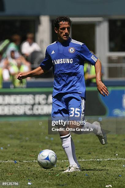 Juliano Belletti of Chelsea FC dribbles the ball against Seattle Sounders FC on July 18, 2009 at Qwest Field in Seattle, Washington.