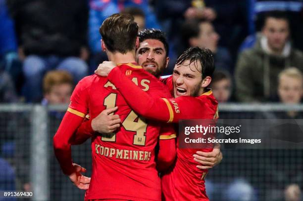 Alireza Jahanbakhsh of AZ Alkmaar celebrates 1-1 with Teun Koopmeiners of AZ Alkmaar, Joris van Overeem of AZ Alkmaar during the Dutch Eredivisie...