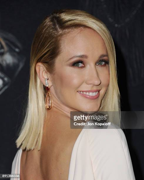 Actress Anna Camp attends the Los Angeles Premiere "Pitch Perfect 3" at the Dolby Theatre on December 12, 2017 in Hollywood, California.