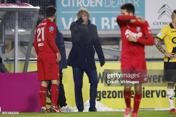 Coach Gertjan Verbeek of FC Twente, Danny Holla of FC Twente, Christian Cuevas of FC Twente during the Dutch Eredivisie match between NAC Breda and...