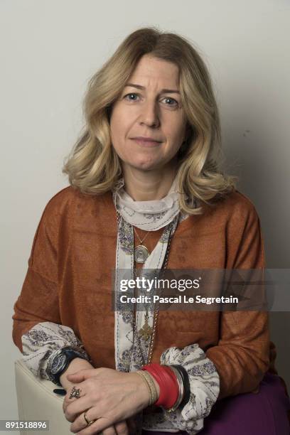 Guest poses at the Paris Luxury Summit 2017 at Theatre Des Sablons on December 12, 2017 in Neuilly-sur-Seine, France.