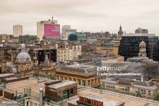 panorama van de binnenstad van glagow, schotland - old glasgow stockfoto's en -beelden
