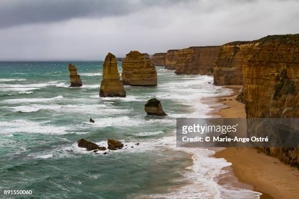 australia, great ocean road, 12 apostles - marie ange ostré photos et images de collection