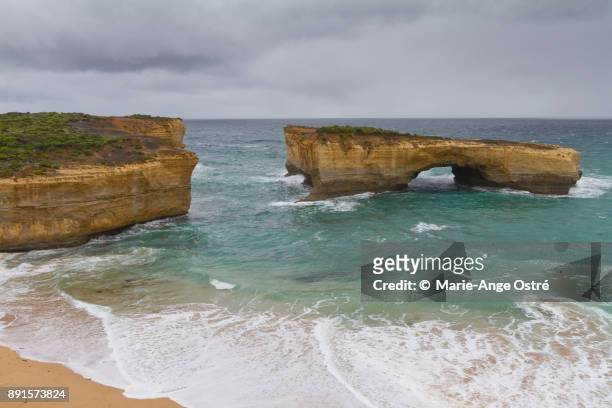 australia, great ocean road, 12 apostles - marie ange ostré photos et images de collection