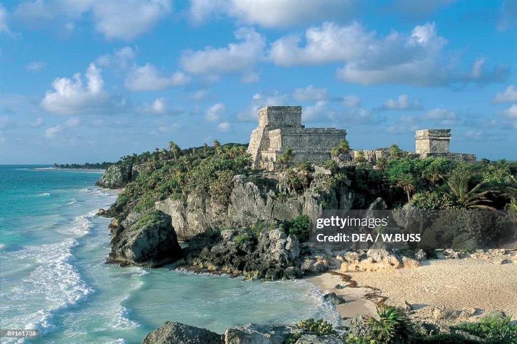 Old ruins of a castle on a cliff, El Castillo, Tulum, Quintana Roo, Mexico