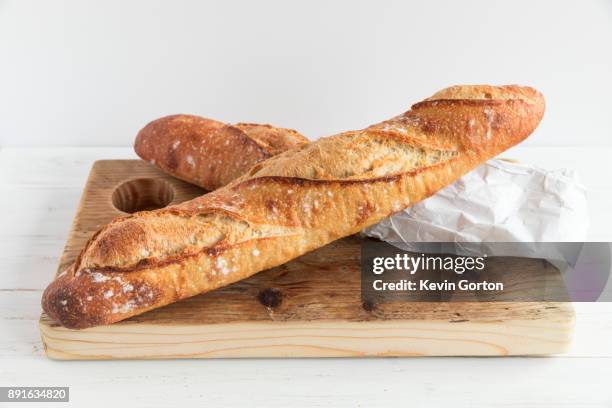 traditional british dishes - bread - barra de pan francés fotografías e imágenes de stock