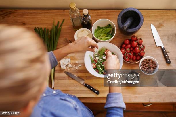 ost toppar allt! - cheese salad bildbanksfoton och bilder