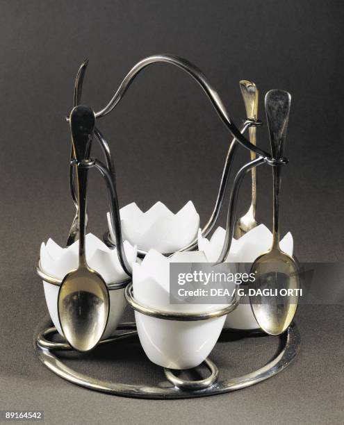 Eggcup set, Worcester porcelain