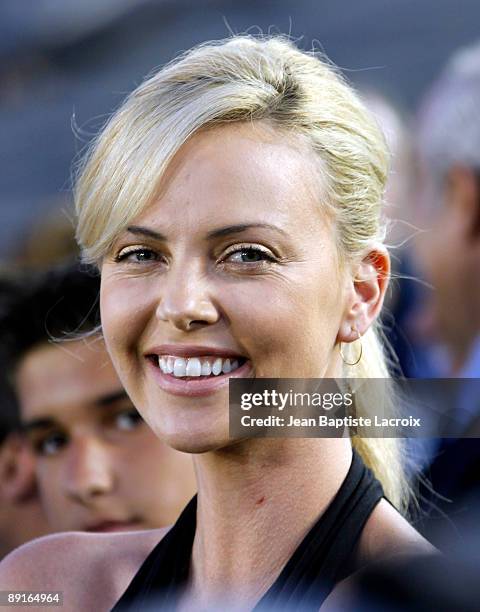 Charlize Theron attends the World Football Challenge between Chelsea and Inter Milan at Rose Bowl on July 21, 2009 in Pasadena, California.