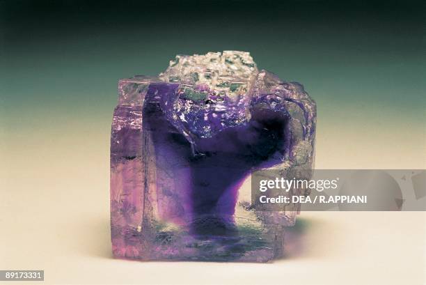 Salt Rocks Close Up Rock Salt Photos and Premium High Res Pictures - Getty Images