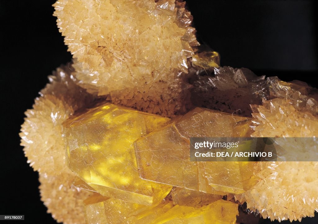 Close-up of bituminous sulfur
