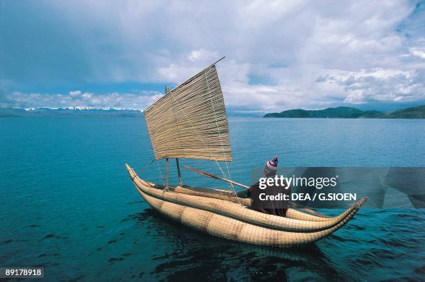 Rowboat From Rear 1,783 Guy Sitting Boat Rear View Stock Photos, High-Res Pictures, and ...