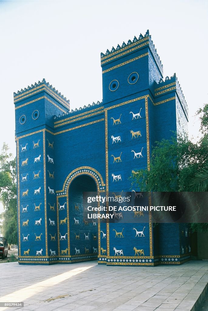 Iraq - Babylon - Reconstruction of the Ishtar Gate (Bab Ishtar)