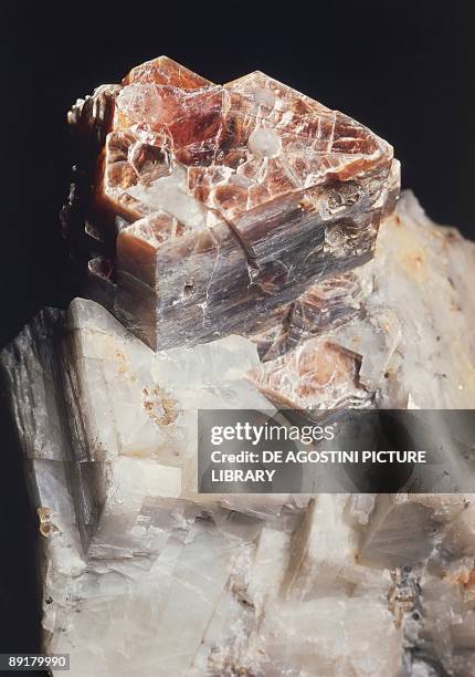 Silicate Roches Silicate Rocks Photos and Premium High Res Pictures - Getty Images