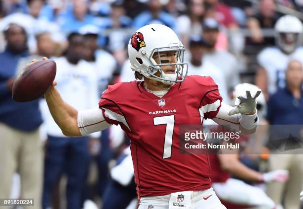 Blaine Gabbert of the Arizona Cardinals looks to throw the ball against the Tennessee Titans at University of Phoenix Stadium on December 10, 2017 in...