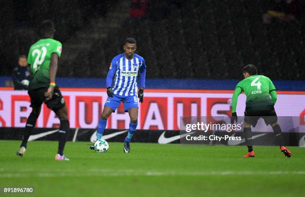 Salif SanÃ© of Hannover 96, Salomon Kalou of Hertha BSC and Julian Korb of Hannover 96 during the game between Hertha BSC and Hannover 96 on december...