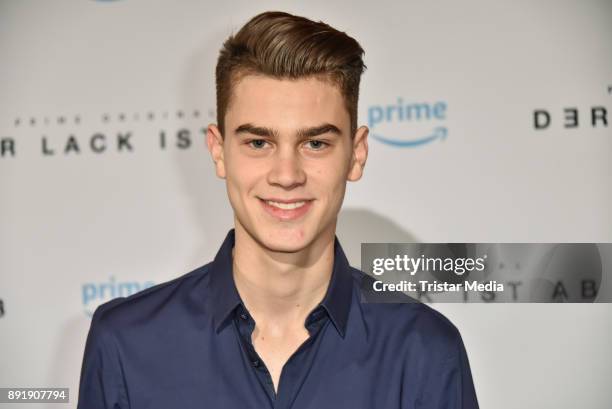 Benjamin Stein attends the photo call of the 'Der Lack ist ab' at Astor Film Lounge on December 13, 2017 in Berlin, Germany.