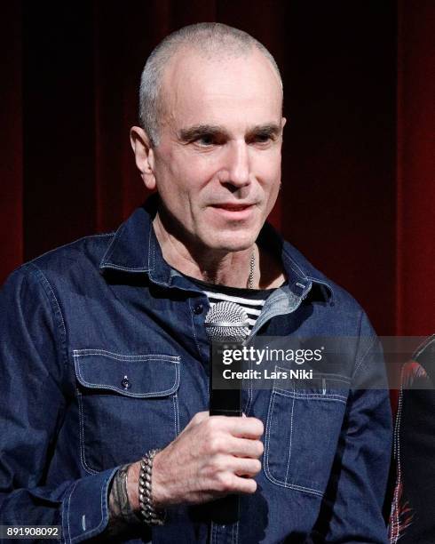 Actor Day Actor Daniel Day Lewis Day Lewis Photos and Premium High Res Pictures ...