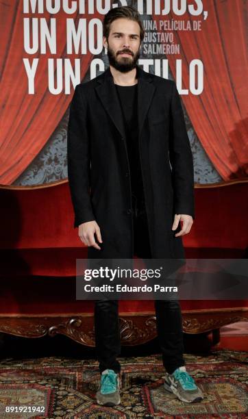 Actor Alex Barahona attends the ''Muchos Hijos, Un Mono Y Un Castillo' premiere at Callao cinema on December 13, 2017 in Madrid, Spain.