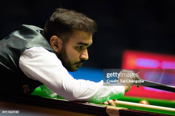 Hamza Akbar of Pakistan plays a shot during his second round match against Stephen Maguire of Scotland on day three of the 2017 Scottish Open at...