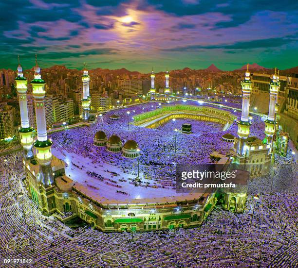 kaaba mekka - makkah mosque stockfoto's en -beelden