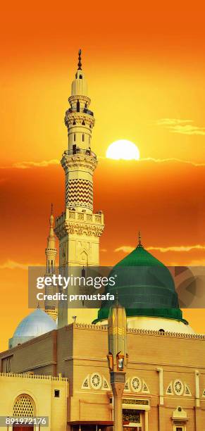 ravza medina - minaret stockfoto's en -beelden