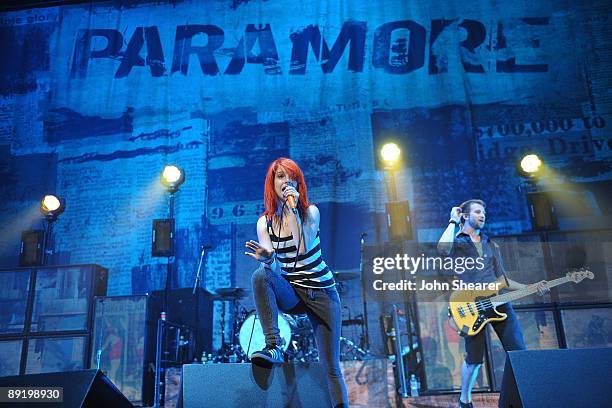 Singer Hayley Williams of Paramore performs at the Gibson Amphitheatre on July 22, 2009 in Universal City, California.