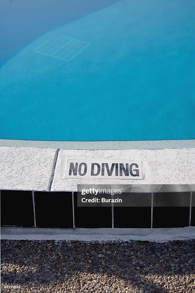 No Diving Warning on swimming pool