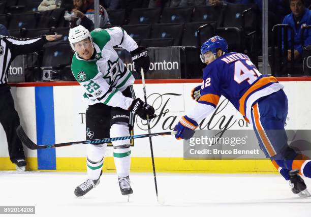 Brett Ritchie of the Dallas Stars skates against the New York Islanders at the Barclays Center on December 13, 2017 in the Brooklyn borough of New...