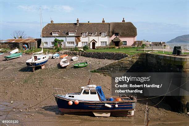 porlock weir, somerset, england, united kingdom, europe - porlock weir stockfoto's en -beelden