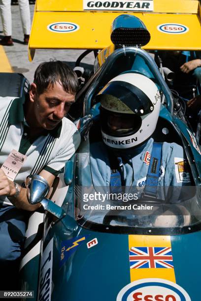 Ron Tauranac, Tim Schenken, Brabham-Ford BT33, Grand Prix of Germany, Nurburgring, 01 August 1971. Ron Tauranac, chief designer of Brabham, with Tim...